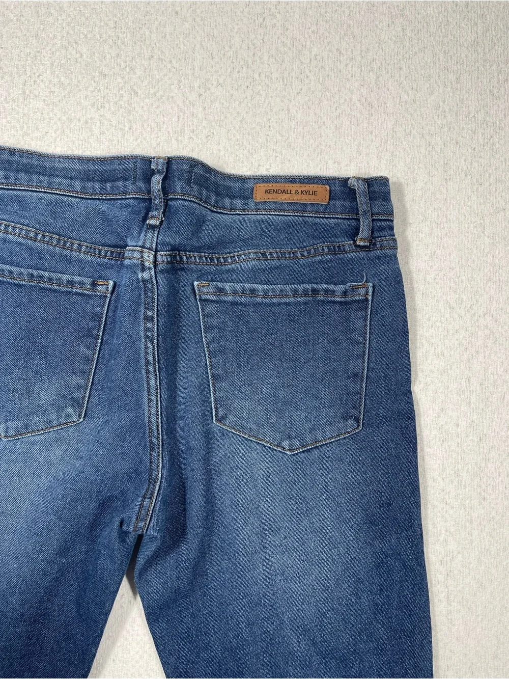 Kendall & Kylie comfortable dark